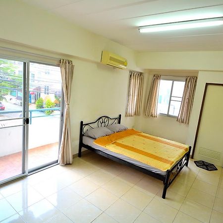 Modern Place Apartment Bangkok Værelse billede